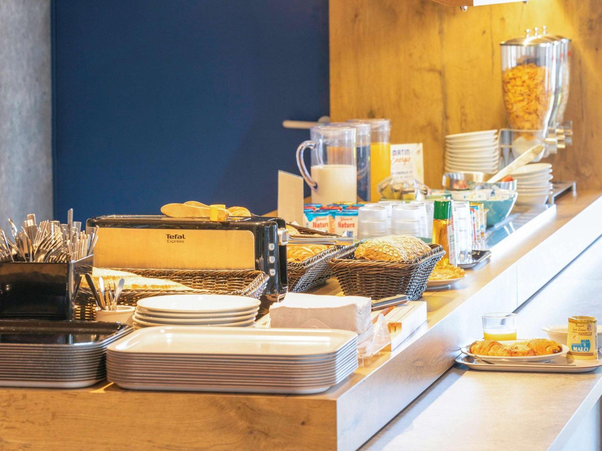 Ibis Budget Rennes Rte Lorient Экстерьер фото
