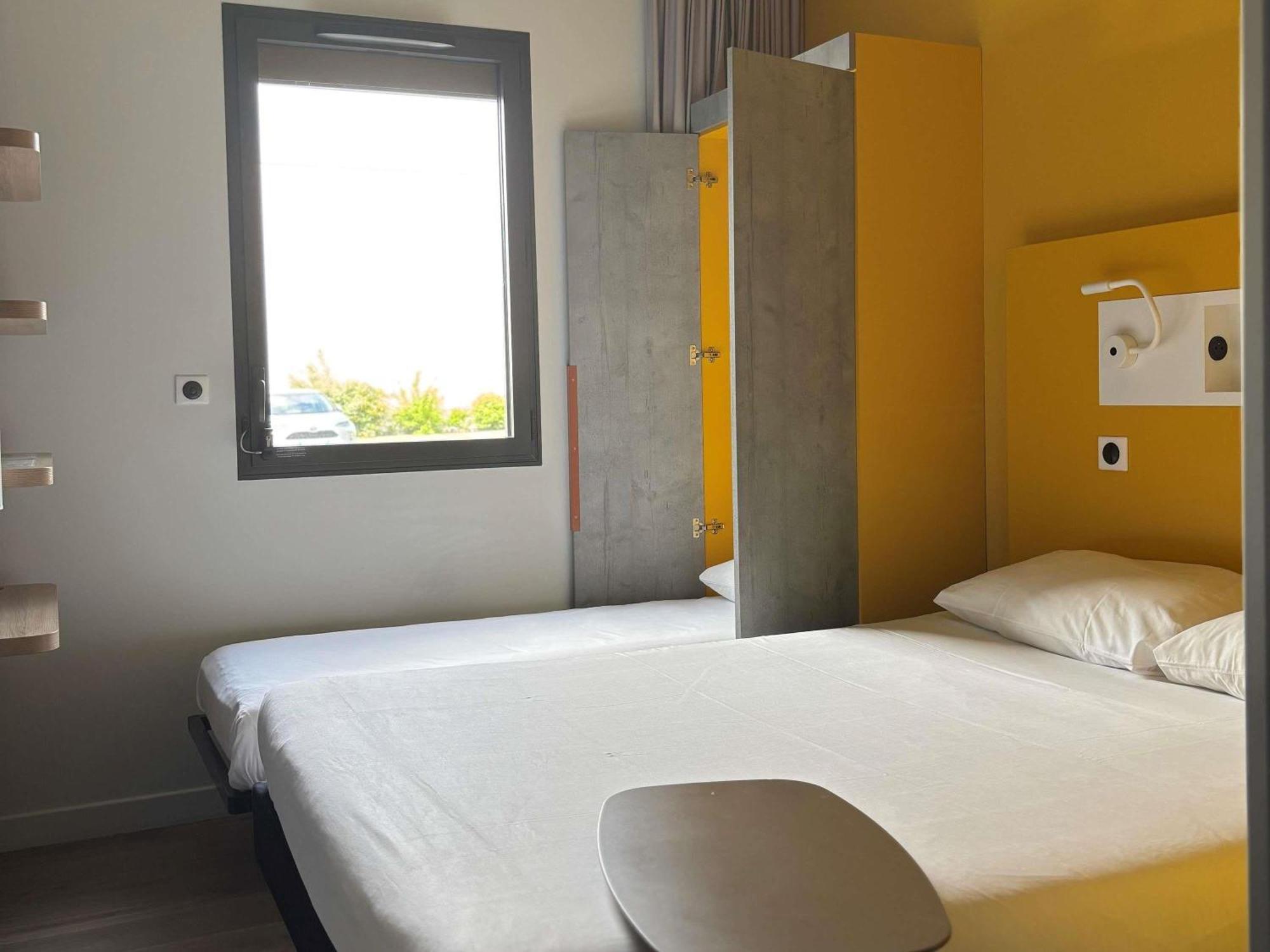 Ibis Budget Rennes Rte Lorient Экстерьер фото